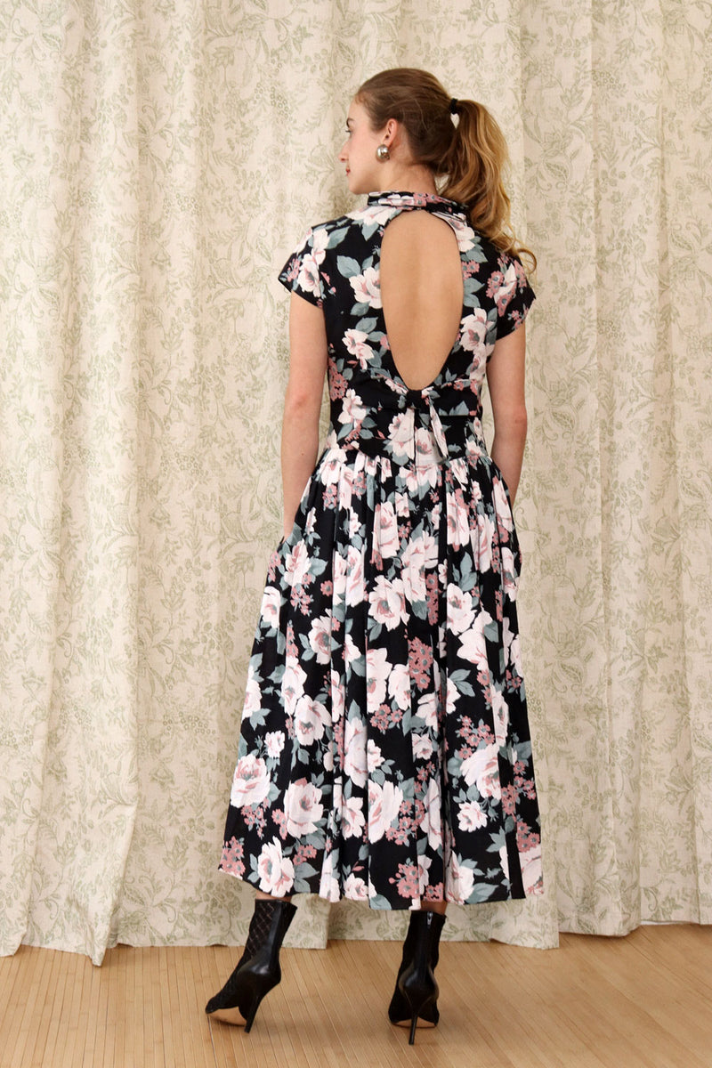 Full Circle Bouquet Open Back Dress M