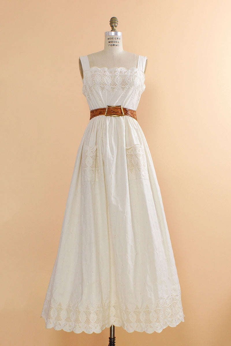 Delilah Eyelet Maxi Dress M OMNIA Delilah Eyelet Maxi Dress M OMNIA