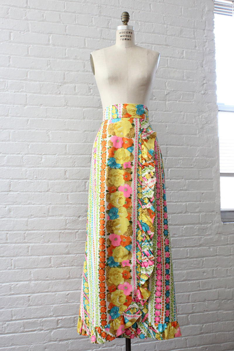 Wallpaper Floral Ruffle Skirt M