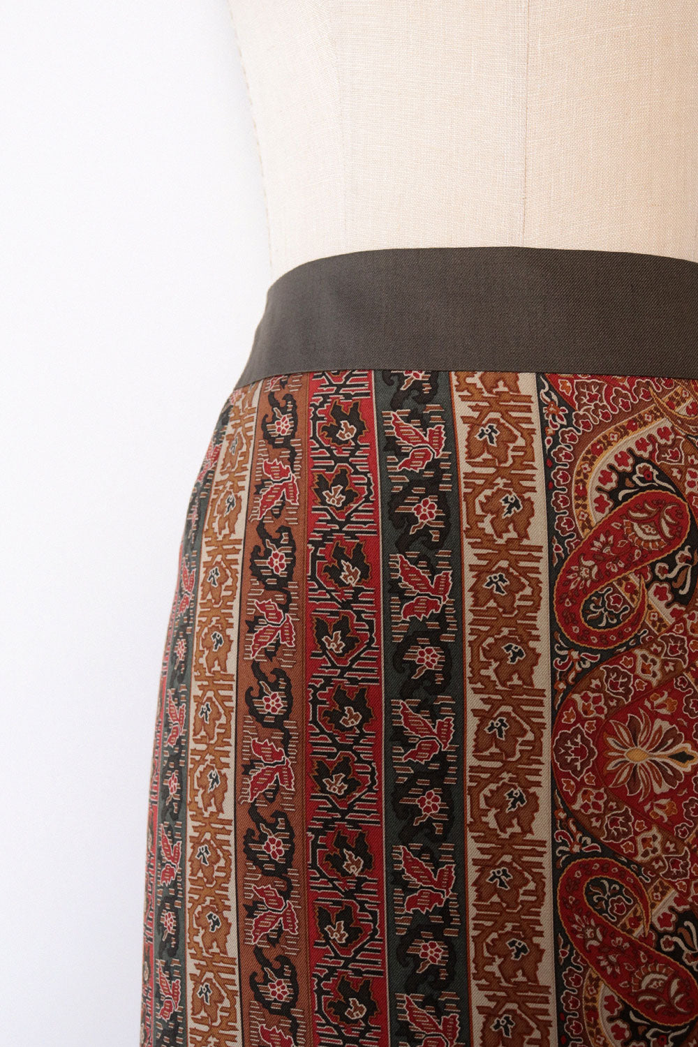 Silk Paisley Straight Skirt L