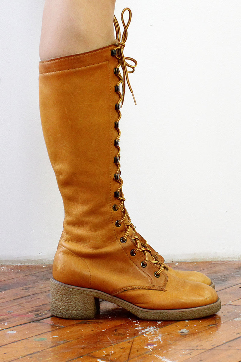 Honey Bee Lace Up Campus Boots 8