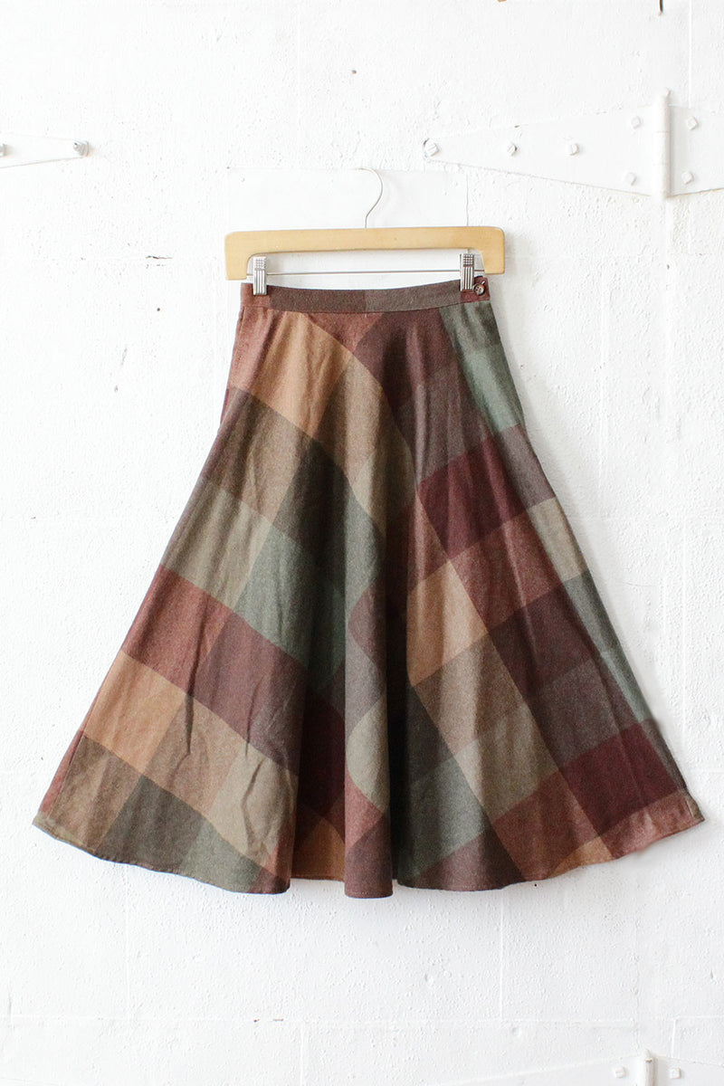 Villager Box Plaid Flare Skirt XS