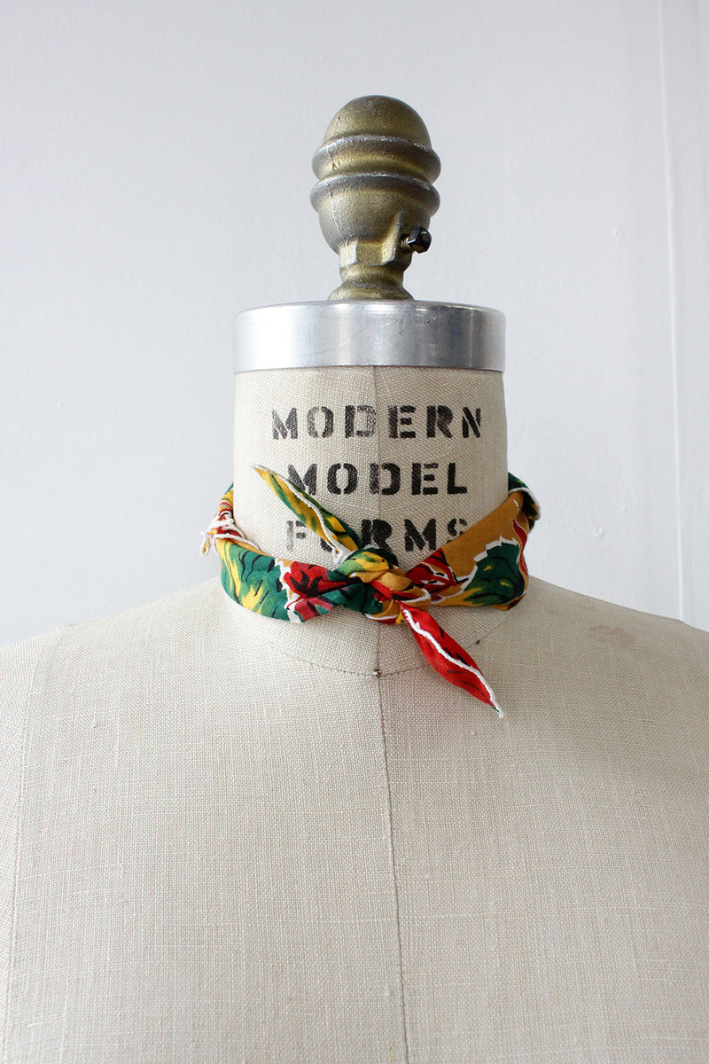 HOLD - Leafy Neckerchief