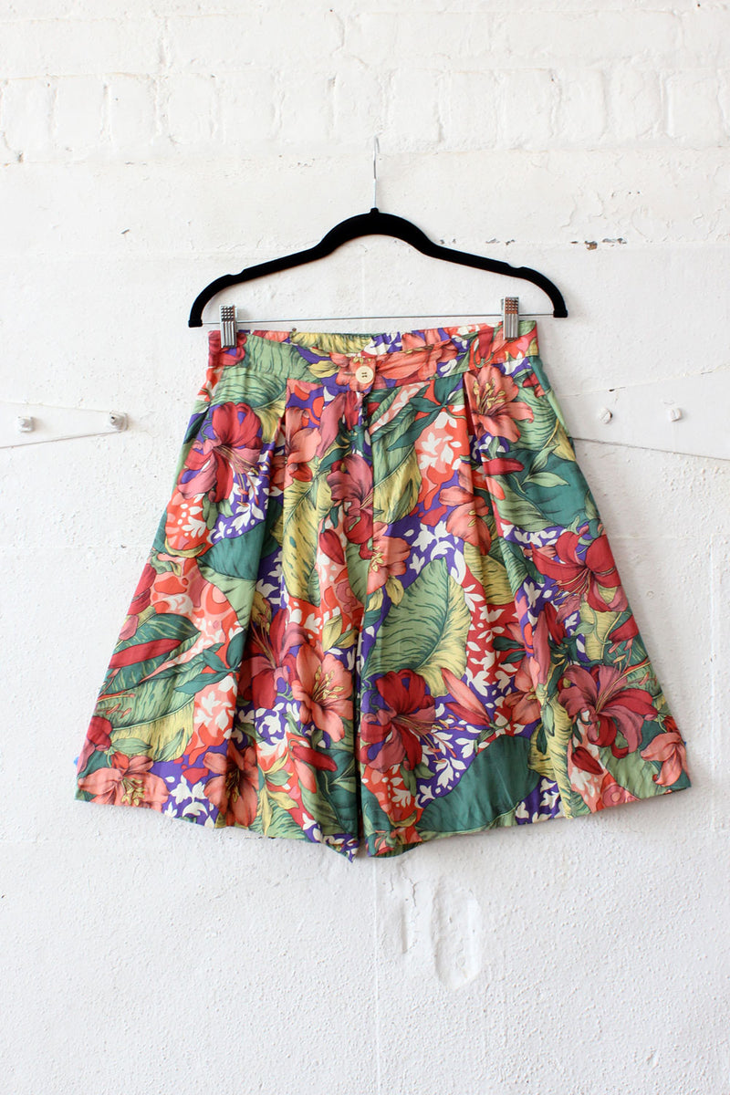 Hibiscus Paradise Shorts M/L