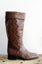 Andre Assous Zig Zag Boots 8