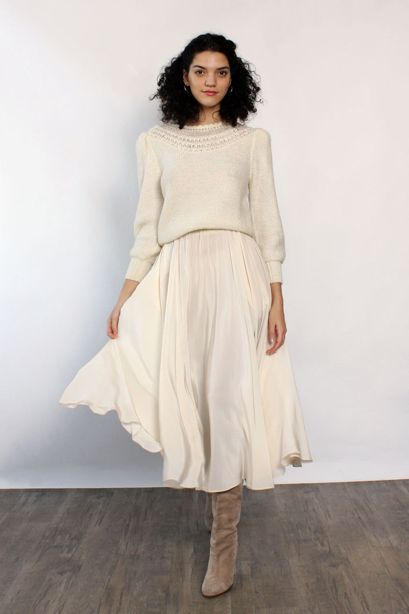Snow White Puff Sweater M/L