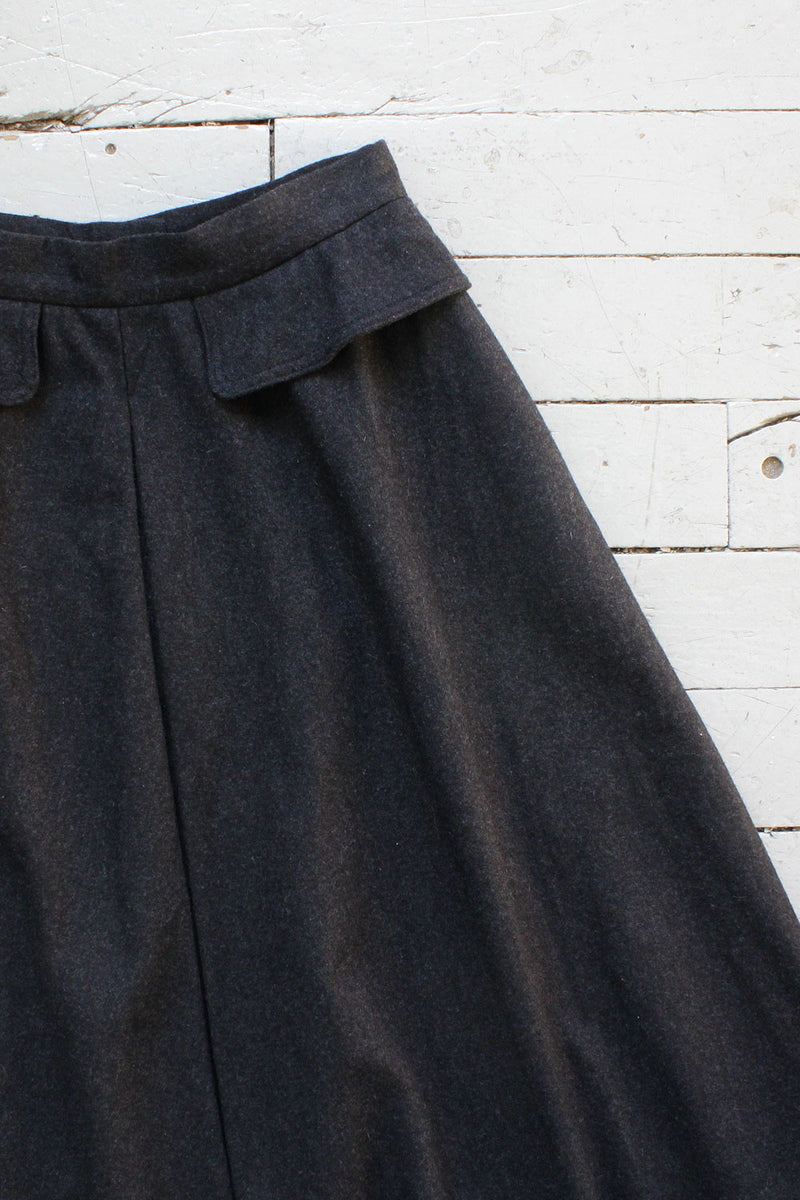 Charcoal Claiborne Full Skirt M