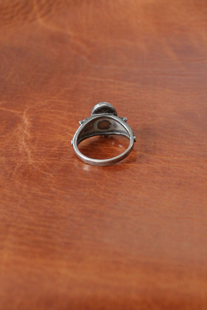 Noir Swirl Stone Ring