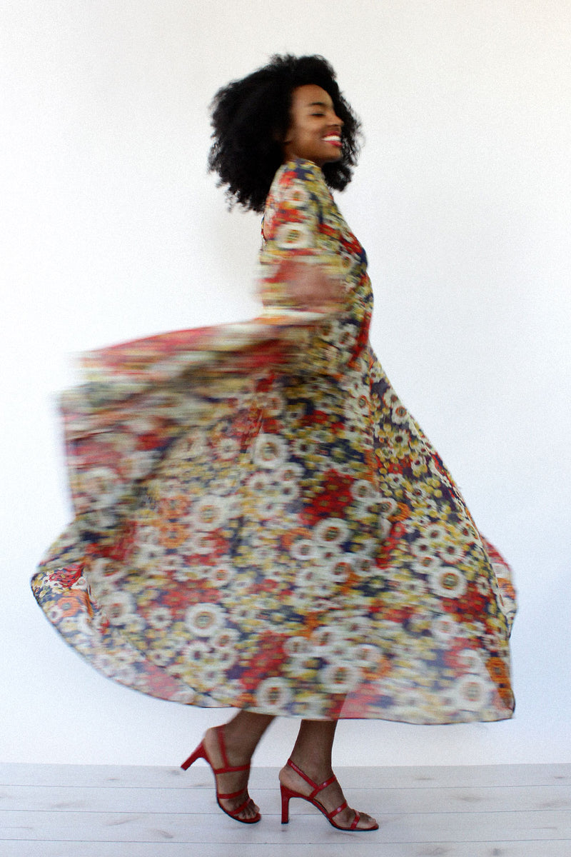 Smocked Floral Maxi Dress S/M – OMNIA Smocked Floral Maxi Dress S/M – OMNIA