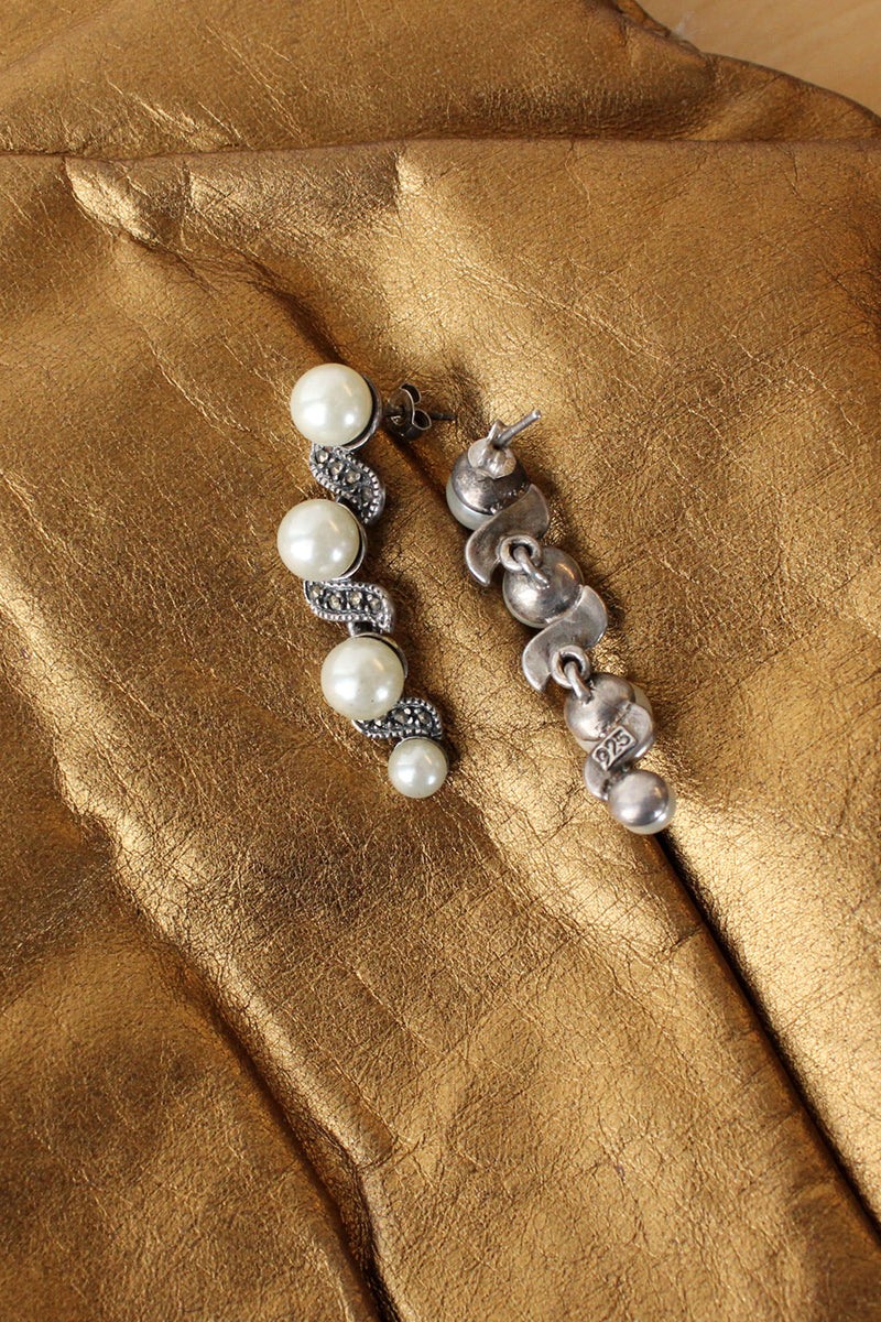 Pearl Streamer Studs