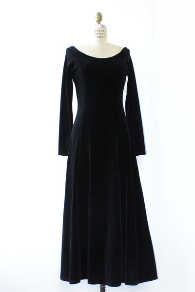 Witchy Black Velvet Maxi Dress M OMNIA Witchy Black Velvet Maxi Dress M OMNIA