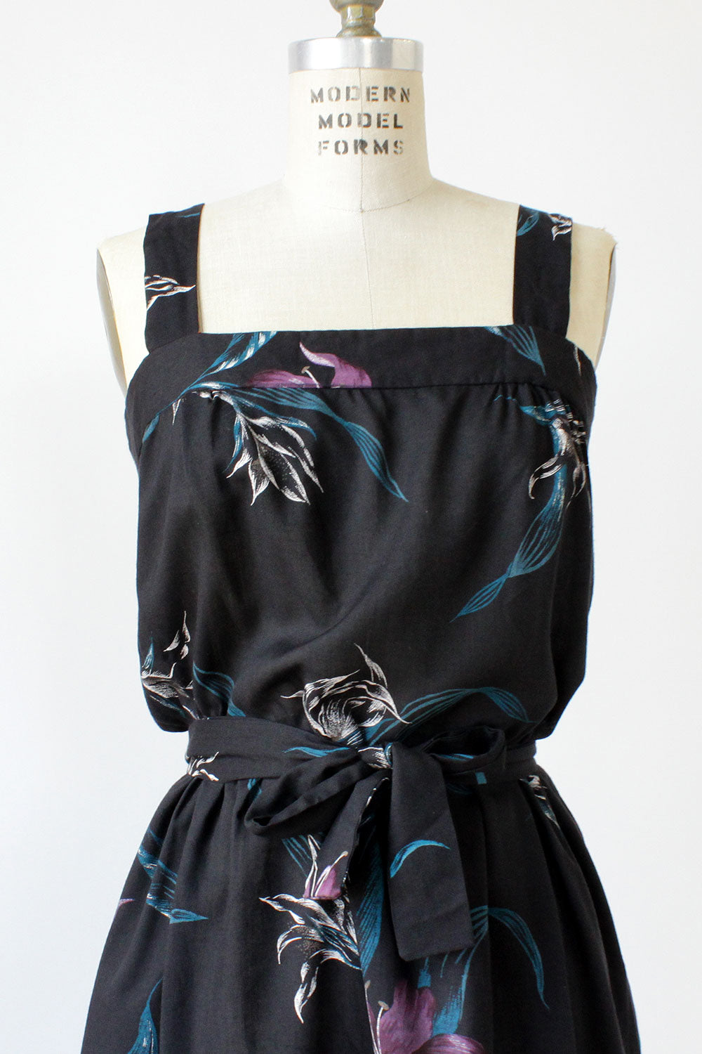 70s Dark Lily Sundress M/L