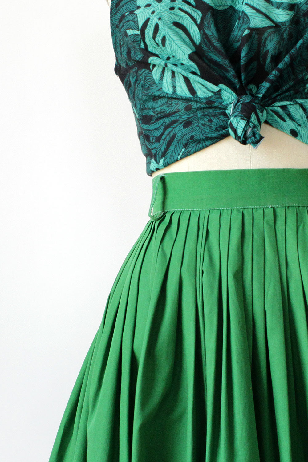 Grass Green Pleated Skirt XS/S