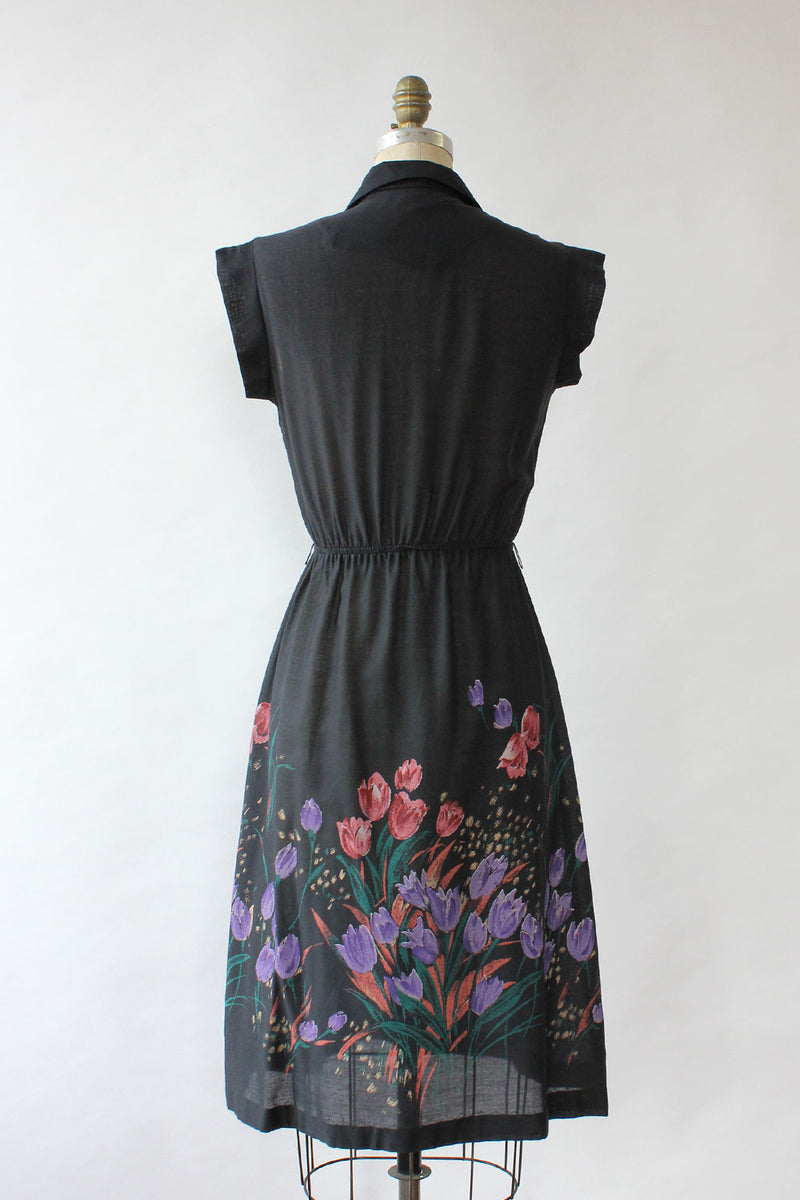 Moody Tulips Collar Dress XS-M
