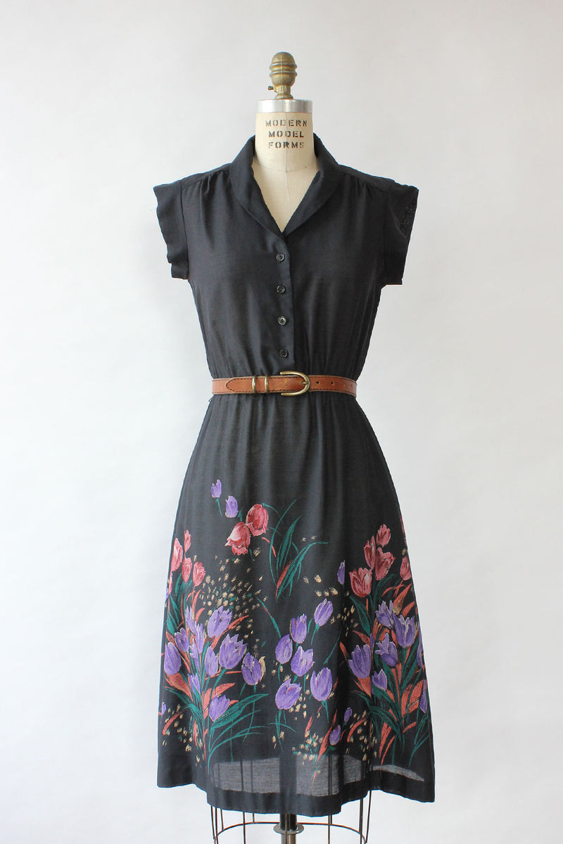 Moody Tulips Collar Dress XS-M