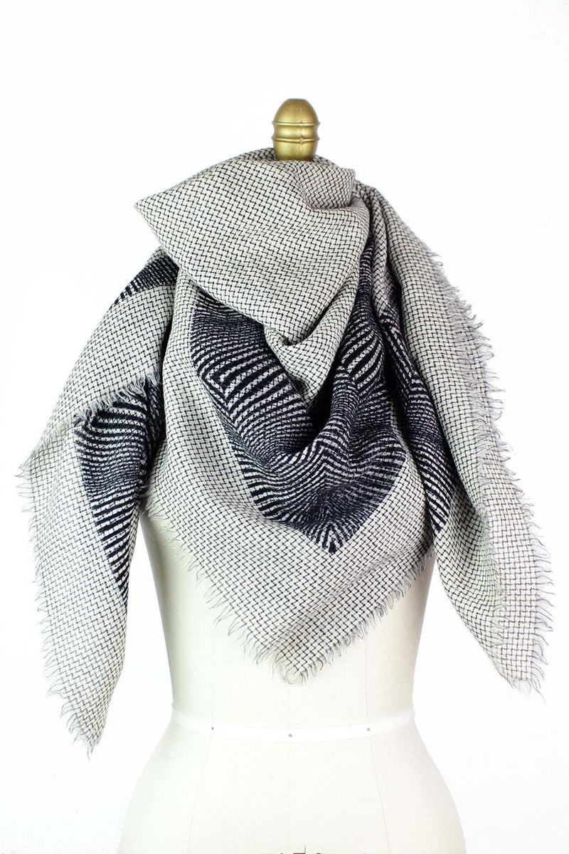 Magic Eye Wool Scarf {XL}