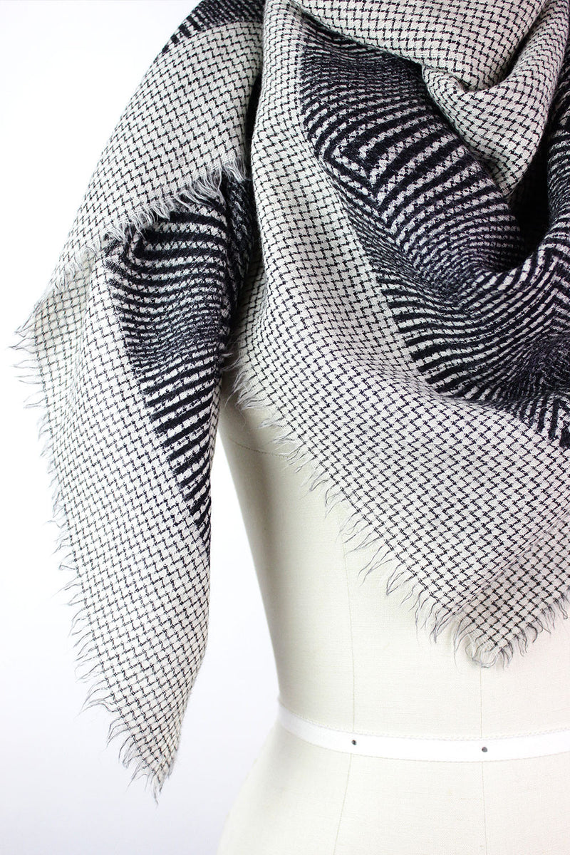 Magic Eye Wool Scarf {XL}