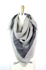 Magic Eye Wool Scarf {XL}
