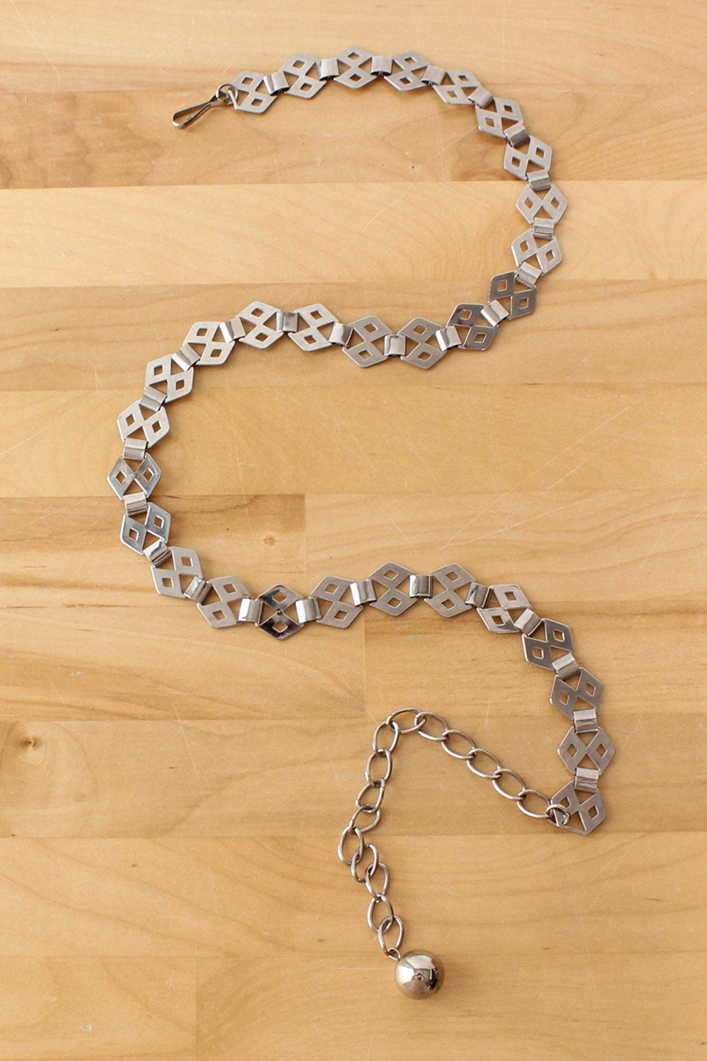 Geometric Chain Belt