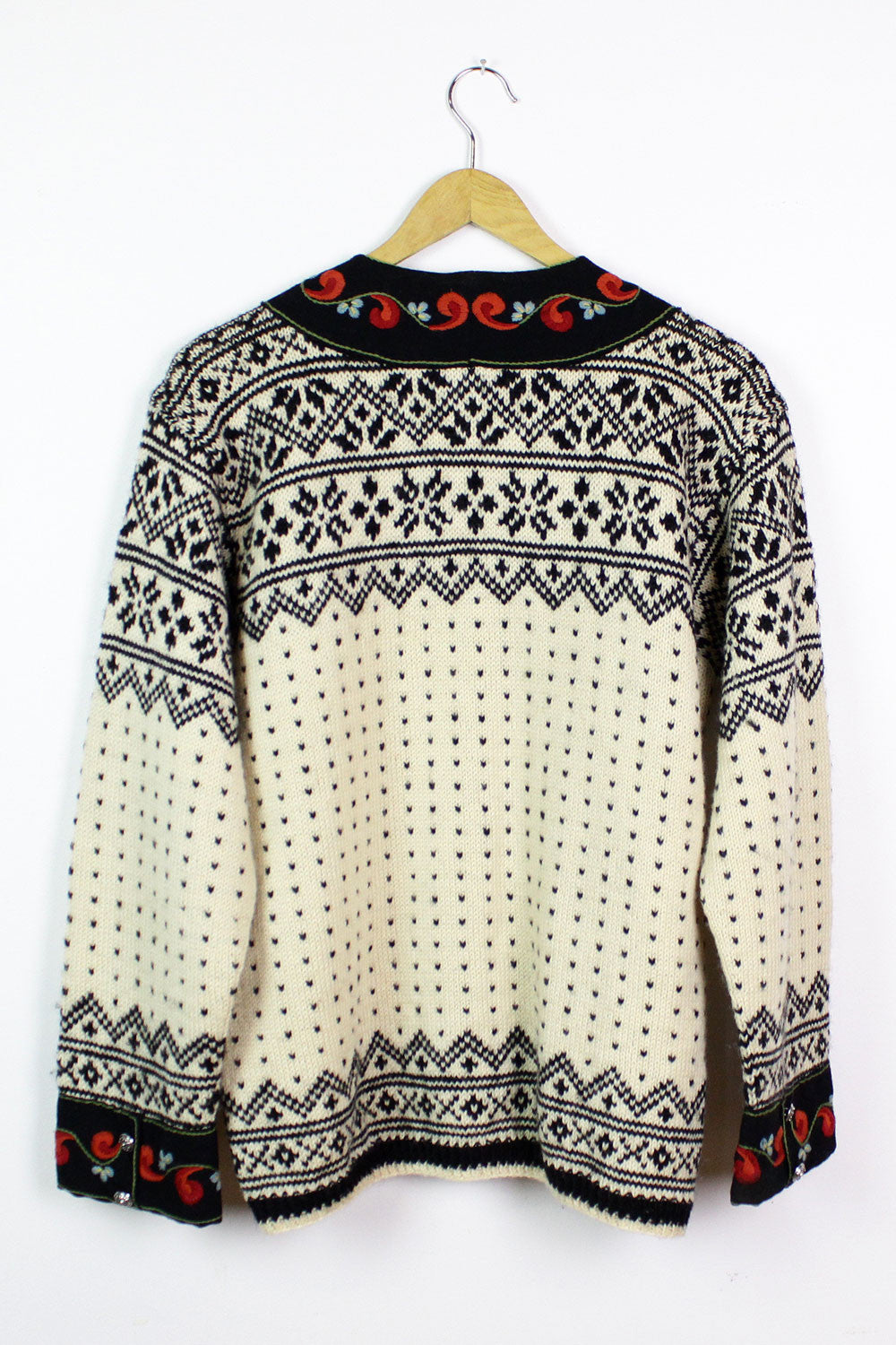 Floral Viking Sweater M