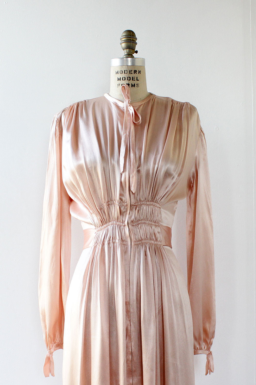 Liquid Satin Dressing Gown – OMNIA