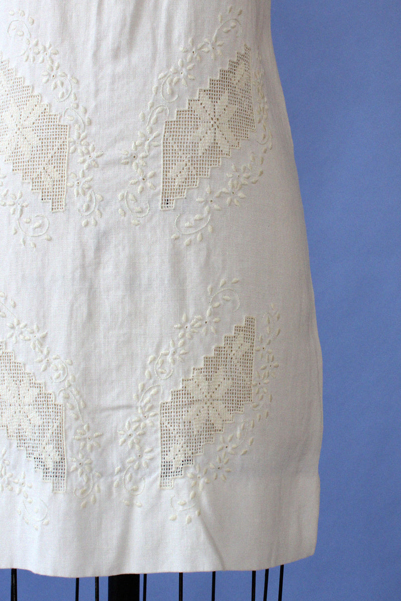 Embroidered Linen Sheath M/L