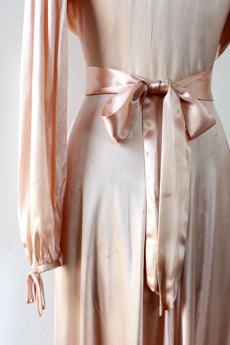 Liquid Satin Dressing Gown OMNIA Liquid Satin Dressing Gown OMNIA