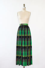 Laura of Dallas Pleated Plaid Maxi M/L