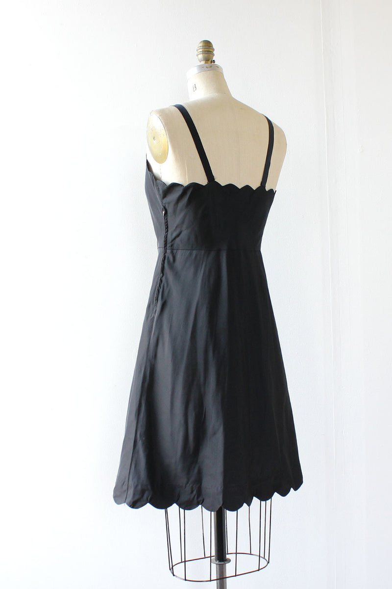 Barbizon Scalloped Slip M