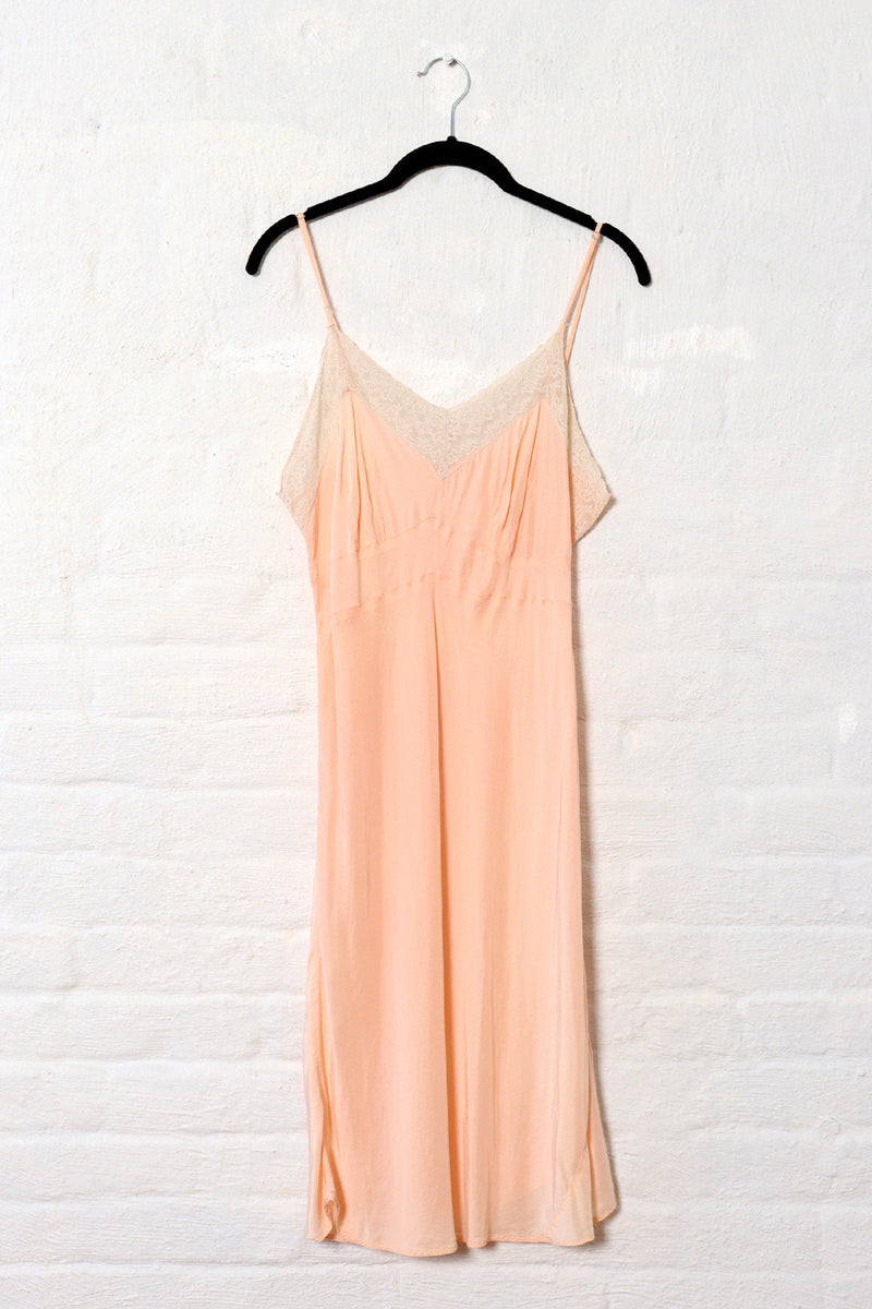 Ballet Pink Rayon 1940s Slip M