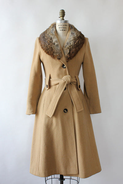 Camel coat with fur collar on sale