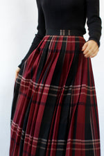 Evan Picone Pleated Maxi S/M