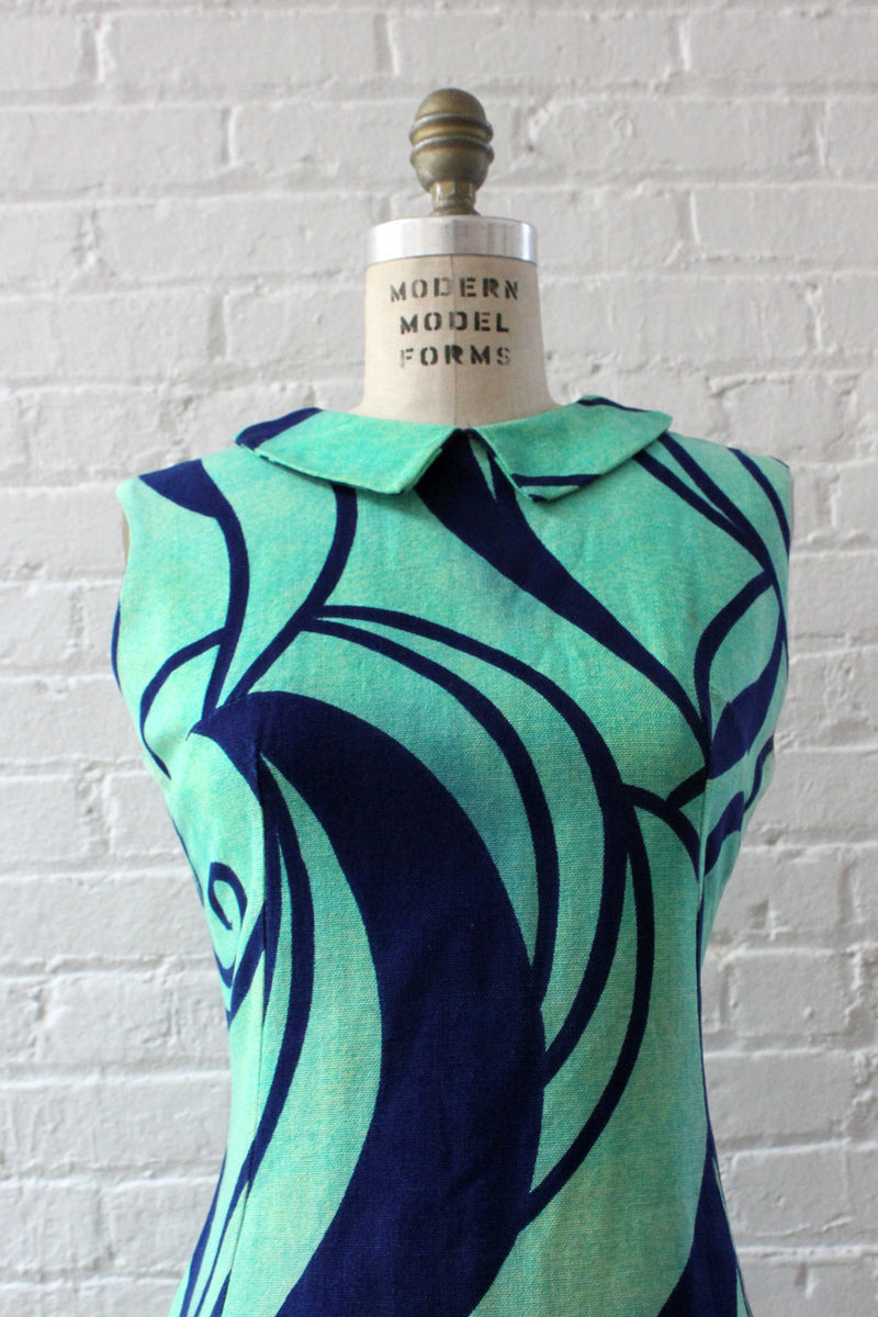 Swirly Graphic Sheath M/L