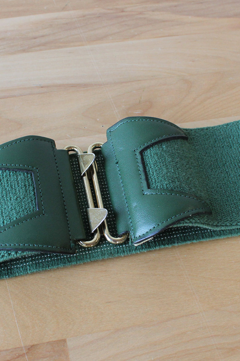 Ivy Green Cinch Belt – OMNIA