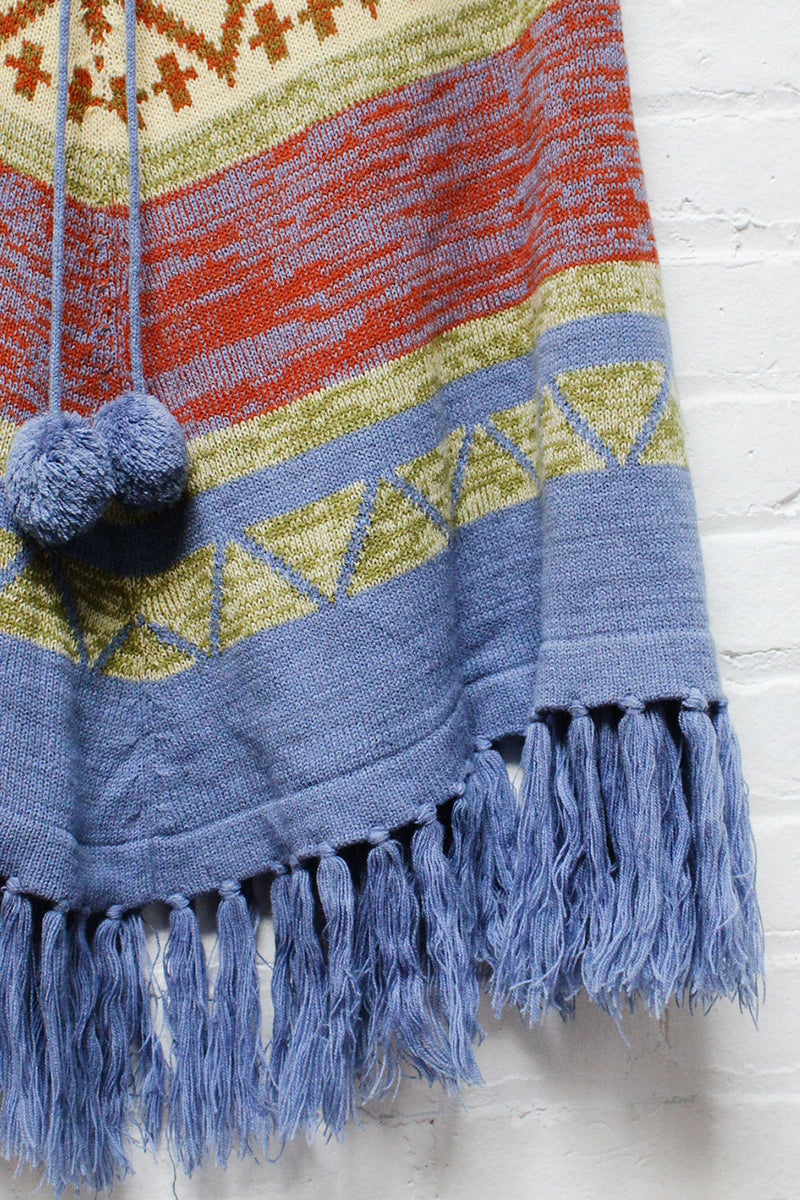 Pom Pom Poncho