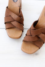 Brenda Chunky Slides 8 1/2