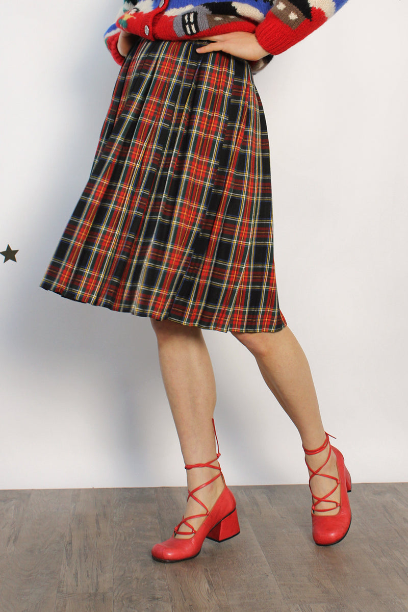 Clio Pleated Holiday Skirt M/L