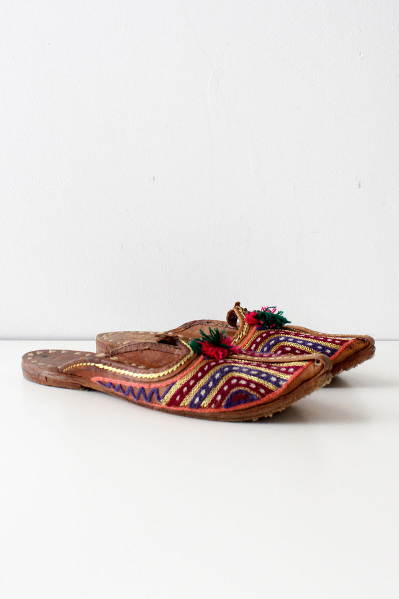 Rani Embroidered Slippers 5 1/2