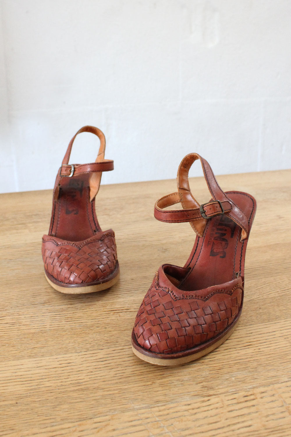 Latinas Redwood Leather Heels 7 1/2