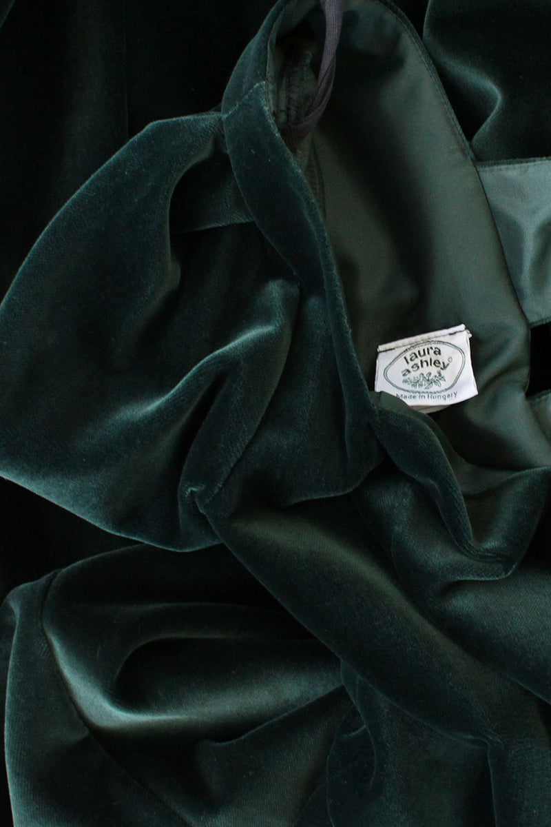 Laura Ashley Bow Back Velvet Dress S OMNIA Laura Ashley Bow Back Velvet Dress S OMNIA