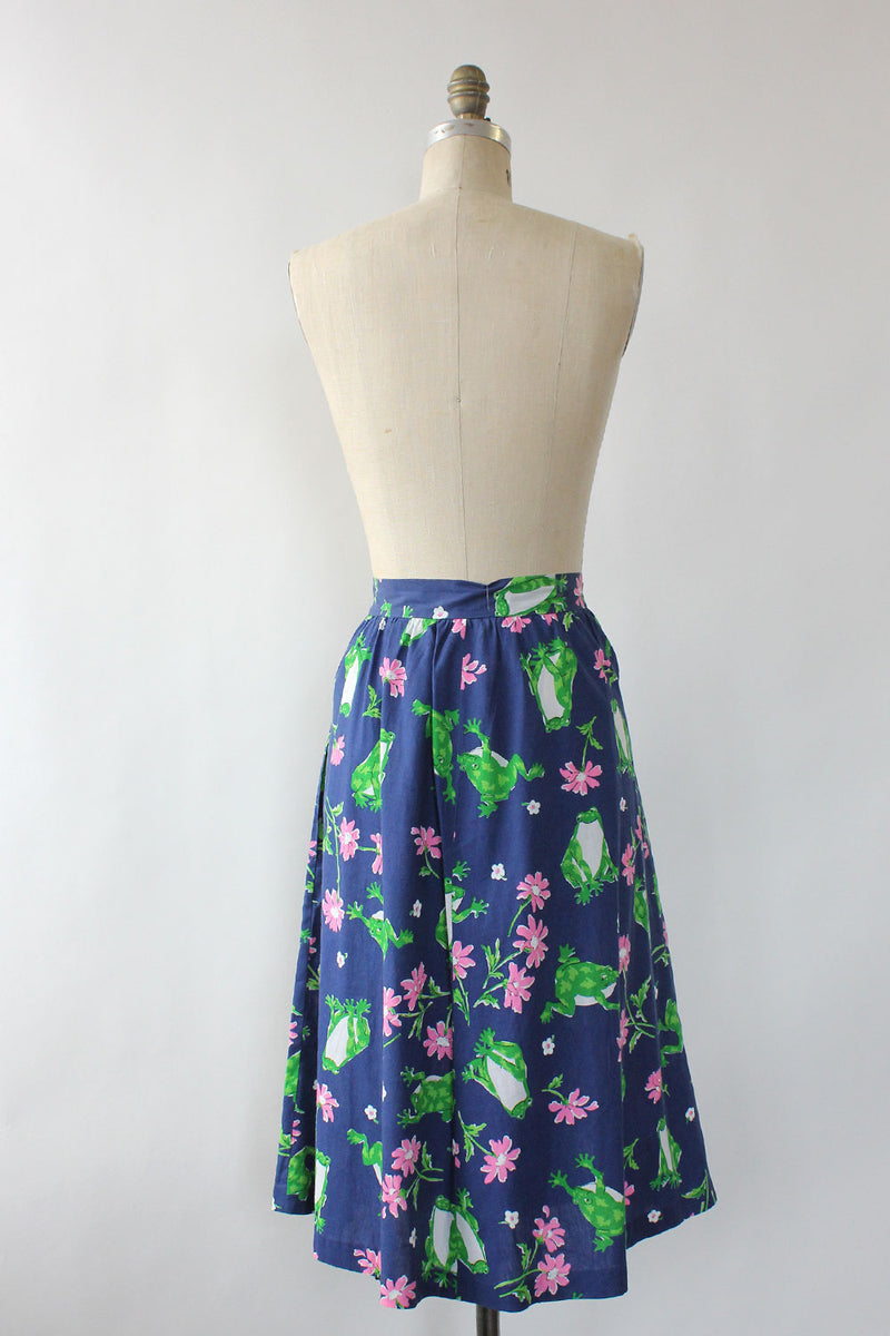 Smirking Frog Novelty Skirt L