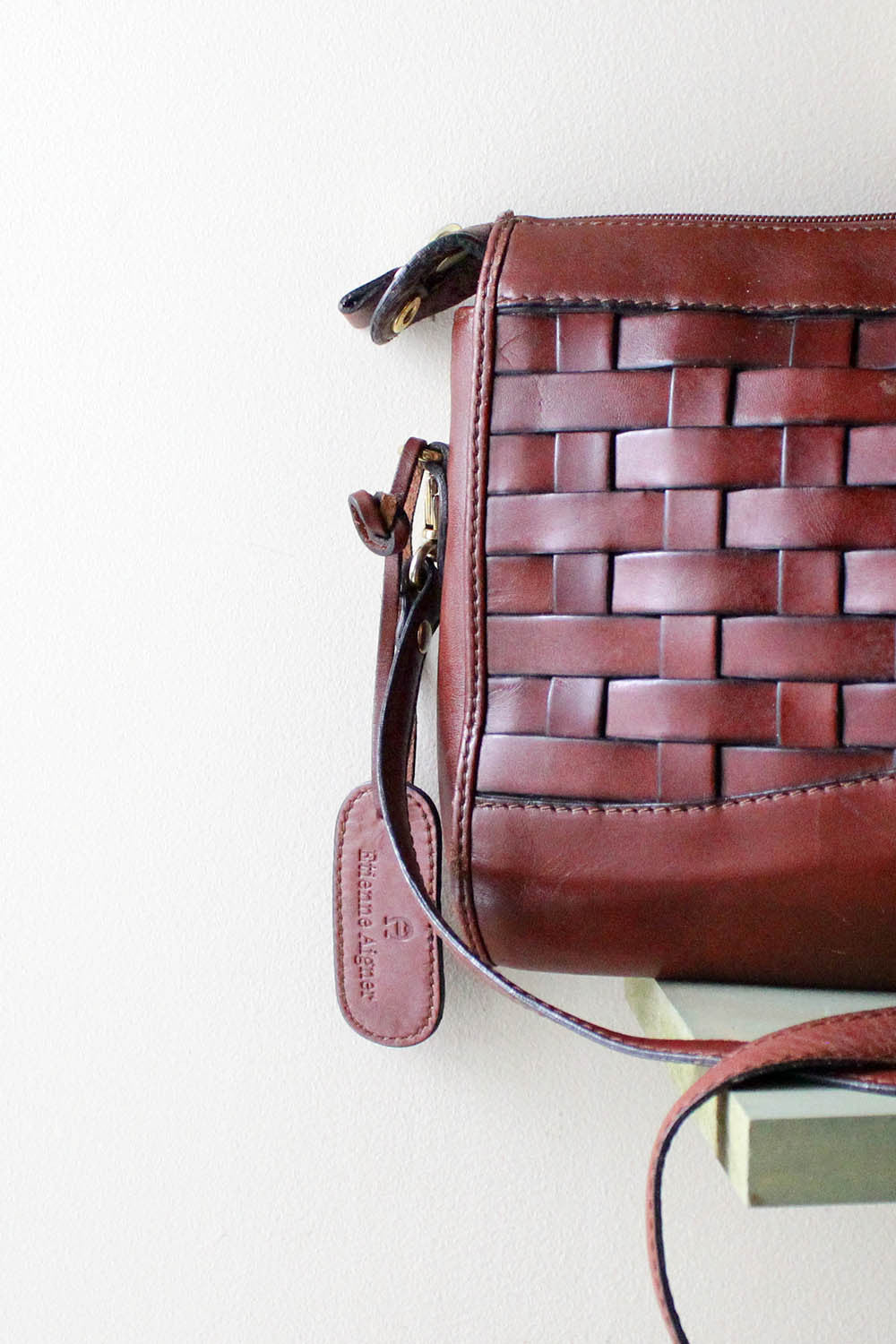 Aigner Woven Redwood Bag – OMNIA