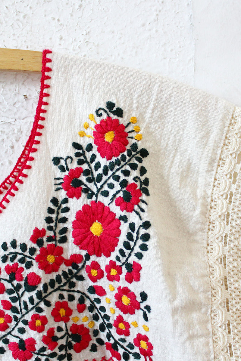 Rosie Embroidered Smock Top L