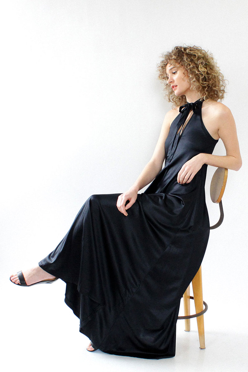 Sweeping Keyhole Maxi Dress S/M