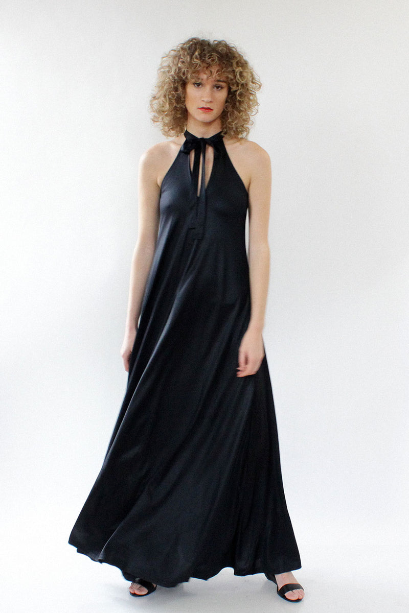 Sweeping Keyhole Maxi Dress S/M