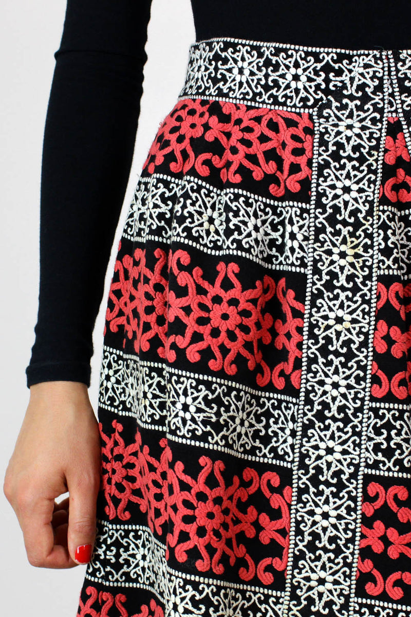 Victoria scroll skirt M