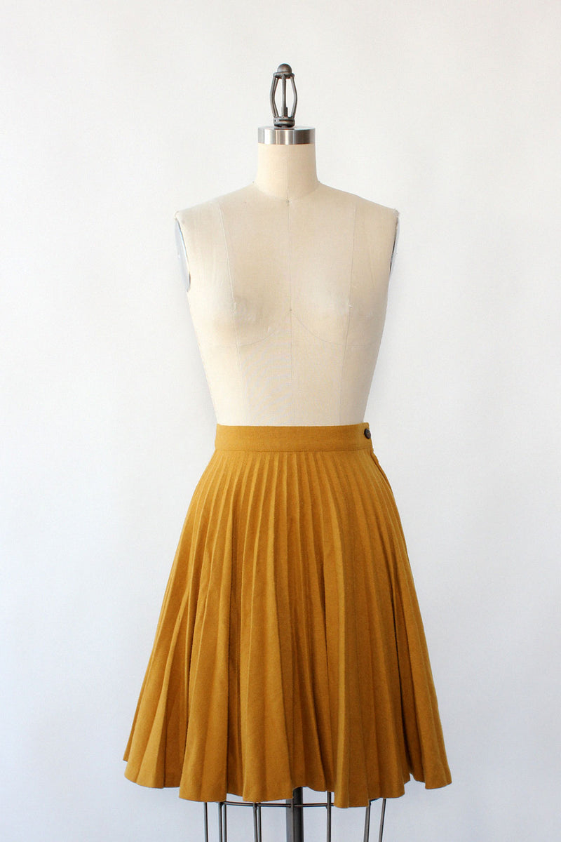 Esprit Mustard Pleat Mini XS