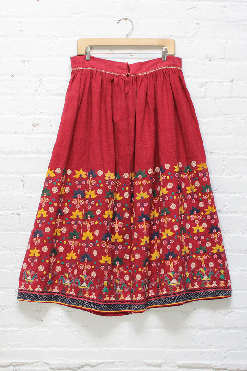 Folk Embroidered Skirt L