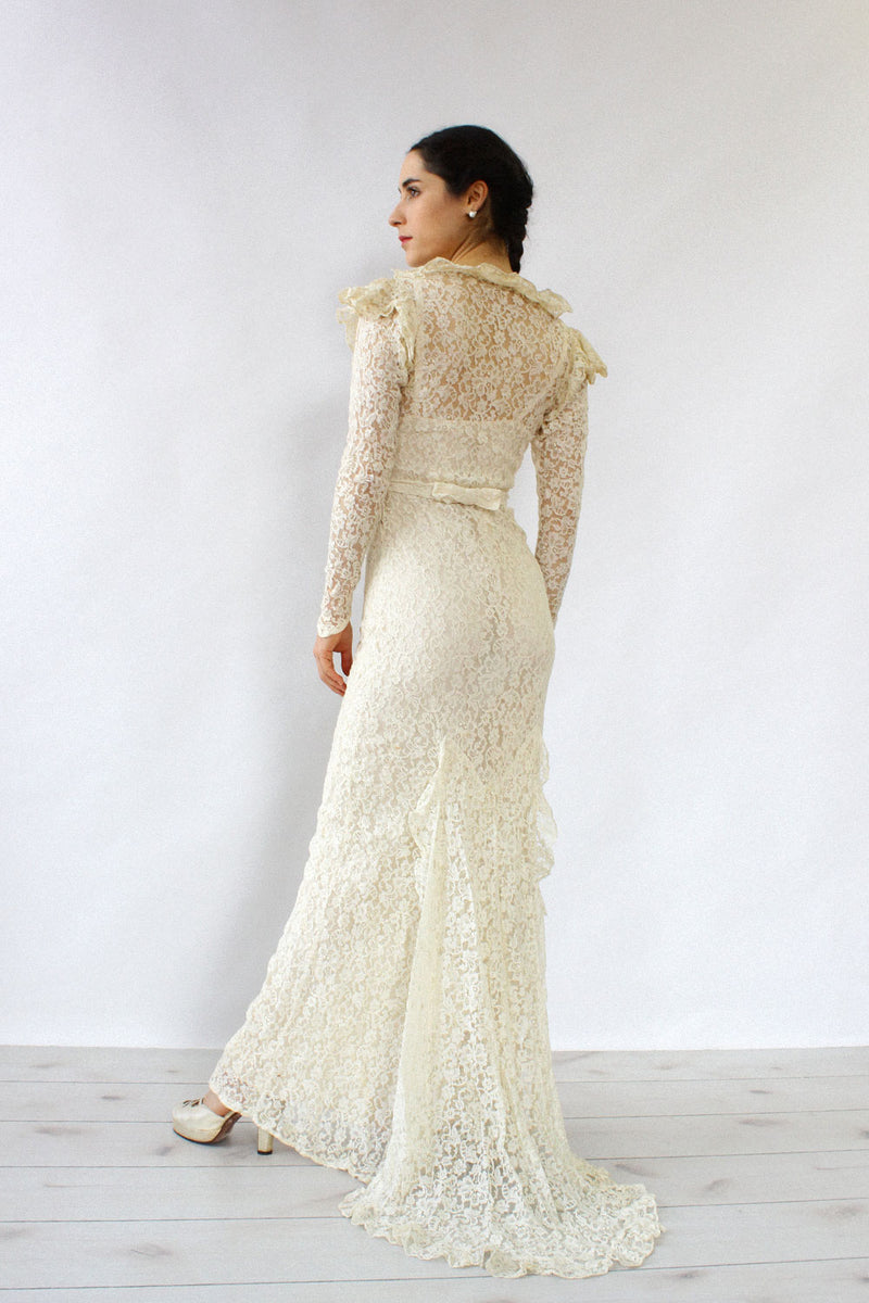1930s Ivory Lace Gown XS – OMNIA 1930s Ivory Lace Gown XS – OMNIA