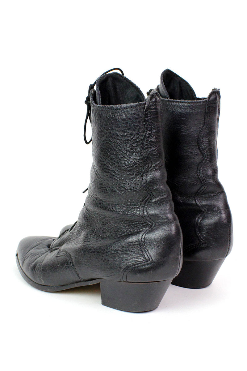 Kiltie Boots w/ Charm 9.5